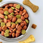 Automatikus állateledel tasak bálázás gyártósor